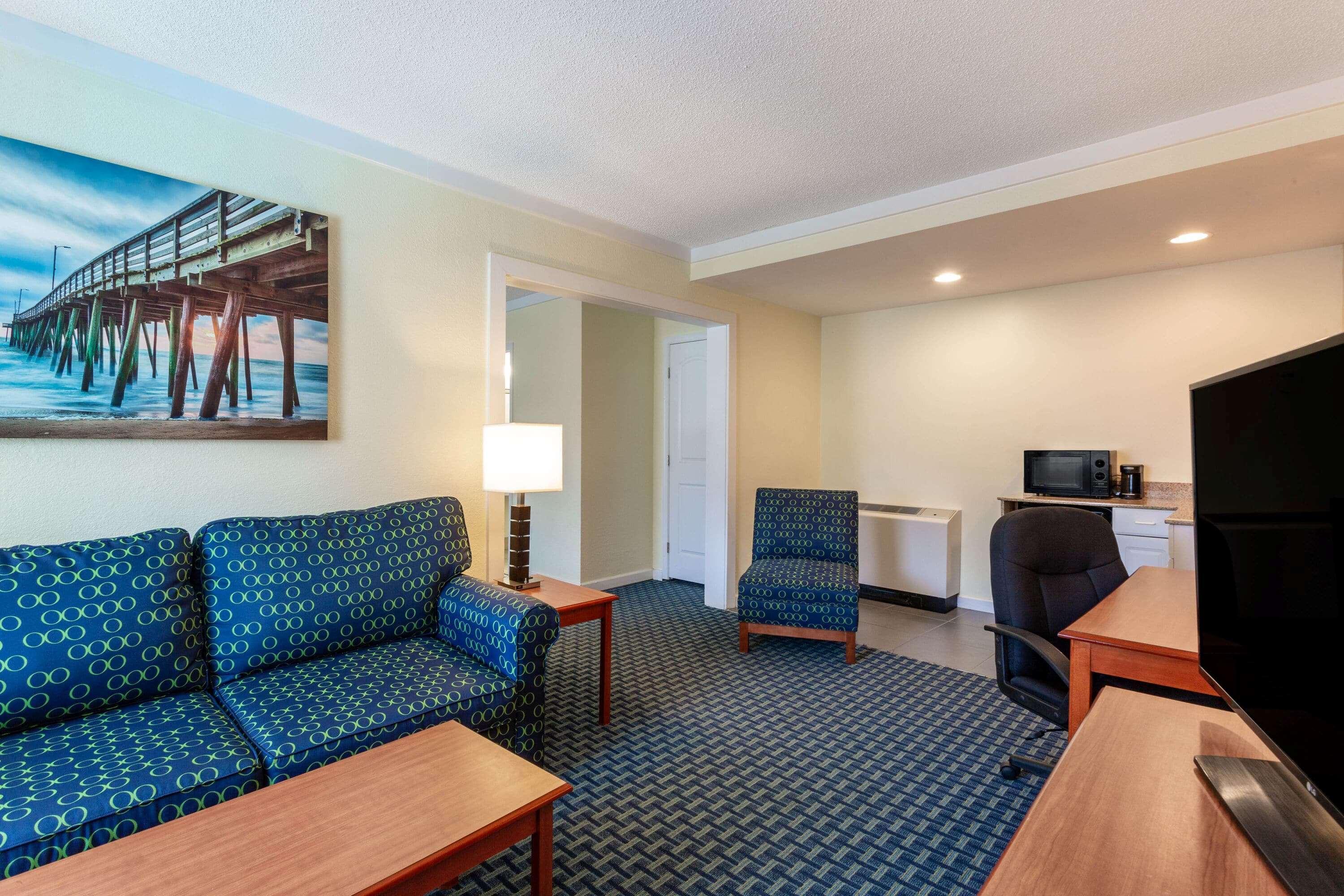 Ramada By Wyndham Virginia Beach Buitenkant foto