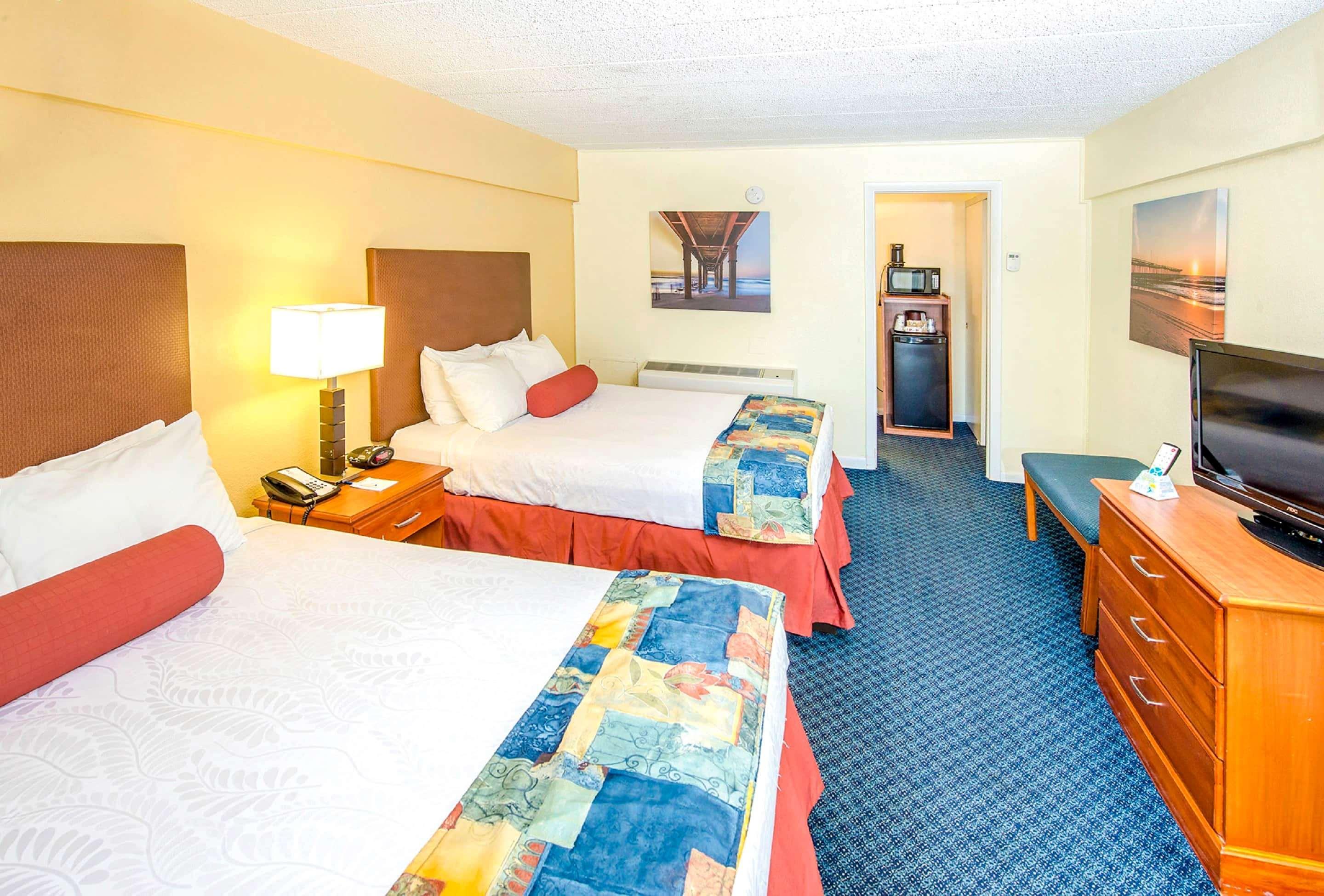 Ramada By Wyndham Virginia Beach Buitenkant foto