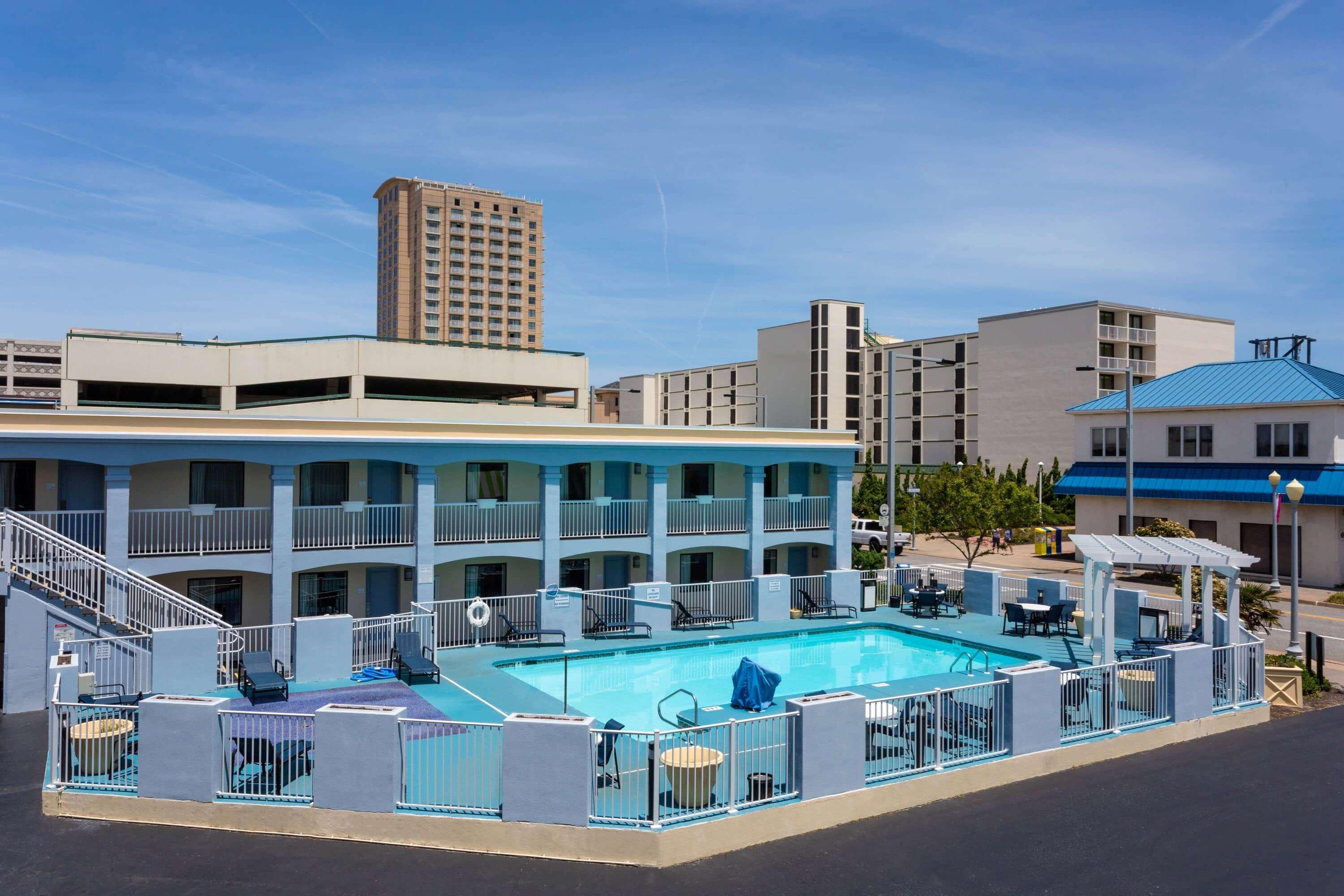 Ramada By Wyndham Virginia Beach Buitenkant foto