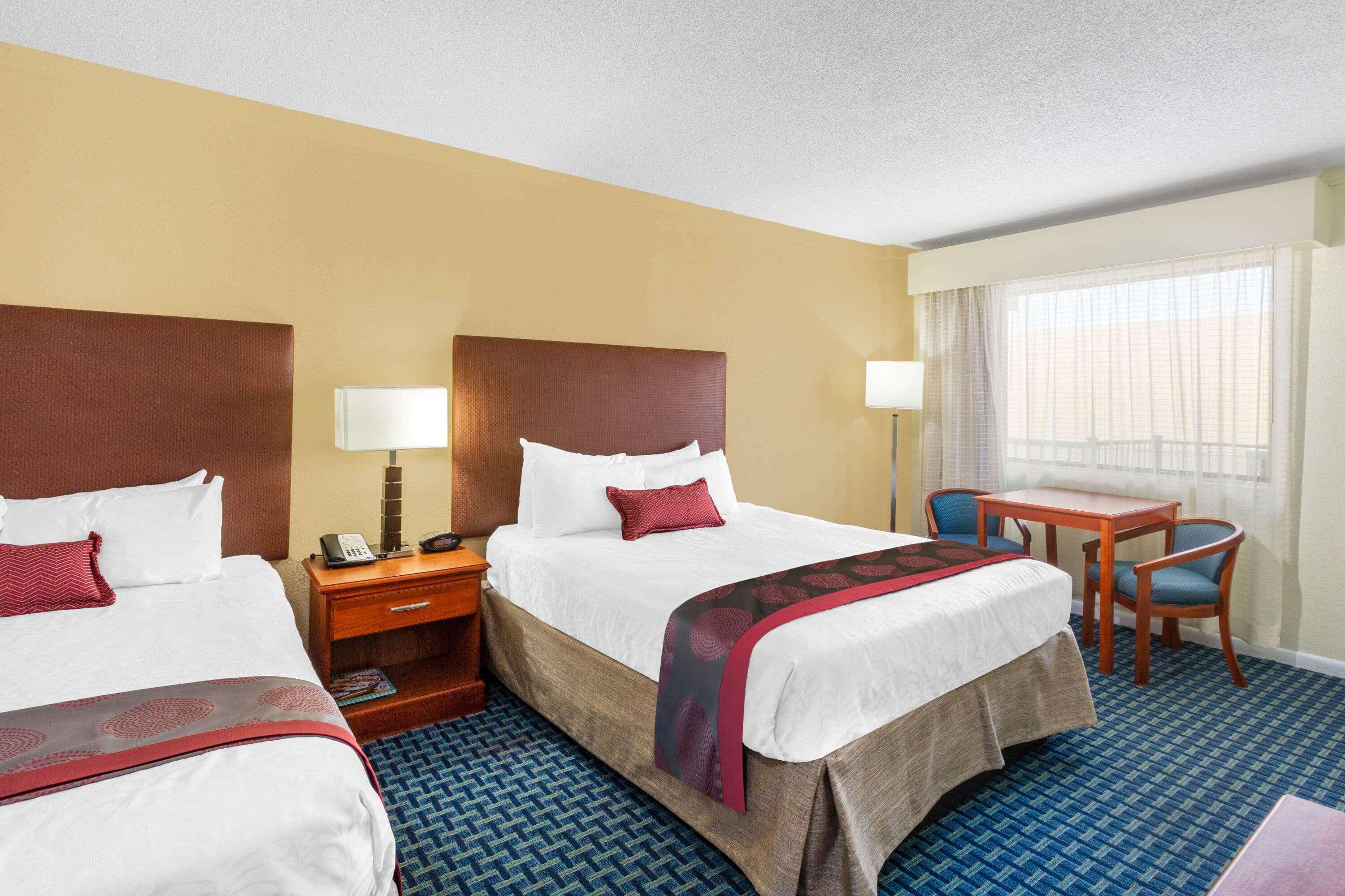 Ramada By Wyndham Virginia Beach Buitenkant foto