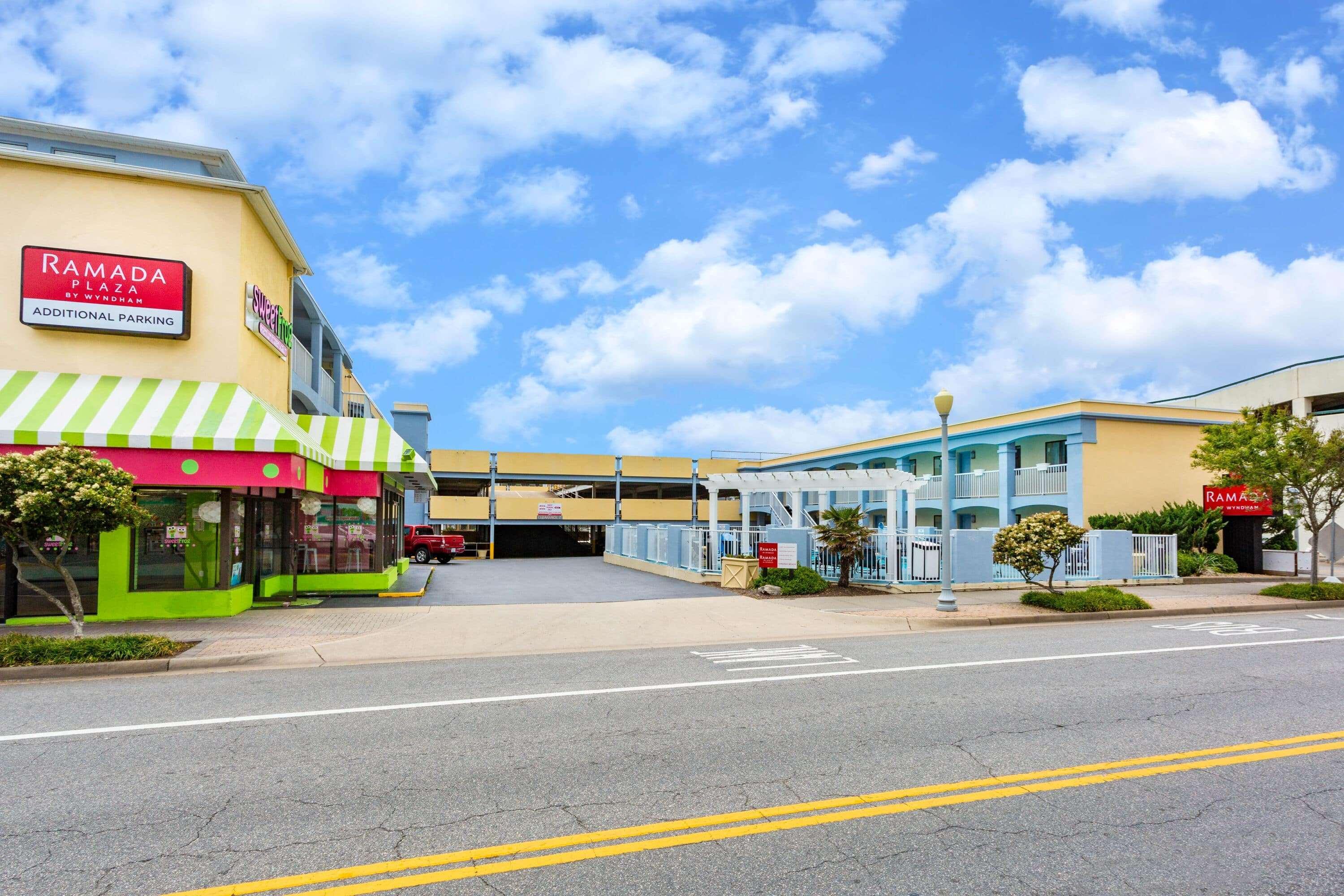 Ramada By Wyndham Virginia Beach Buitenkant foto