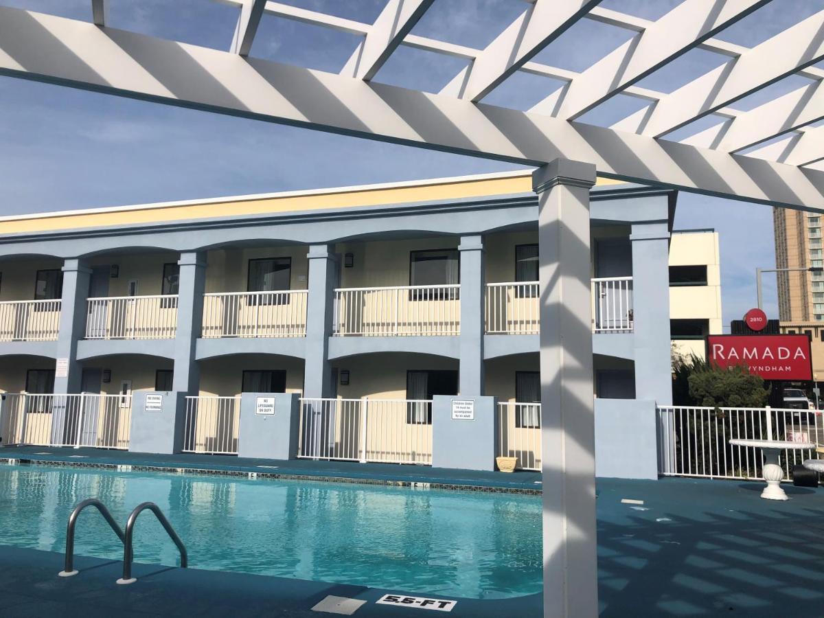 Ramada By Wyndham Virginia Beach Buitenkant foto